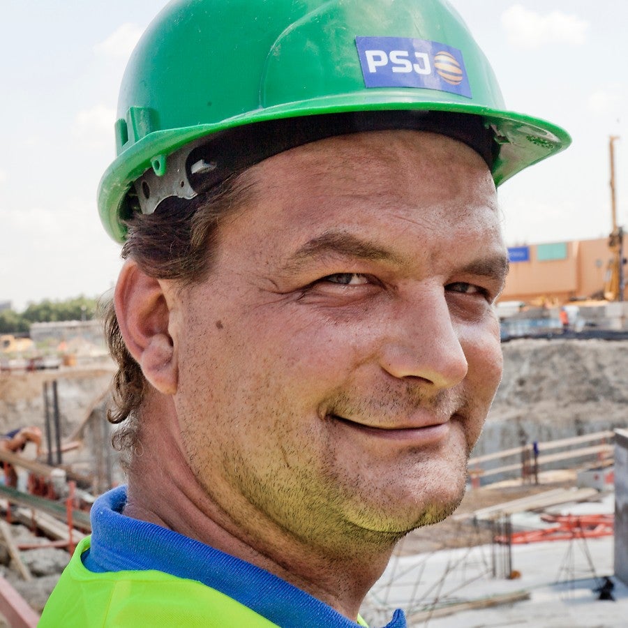 &quot;Spoločnosť PERI svojím profesionálnym prístupom výrazným spôsobom pomohla k zabezpečeniu plynulosti výstavby a dodržaniu termínov ukončenia prác na hrubej stavbe.&quot;