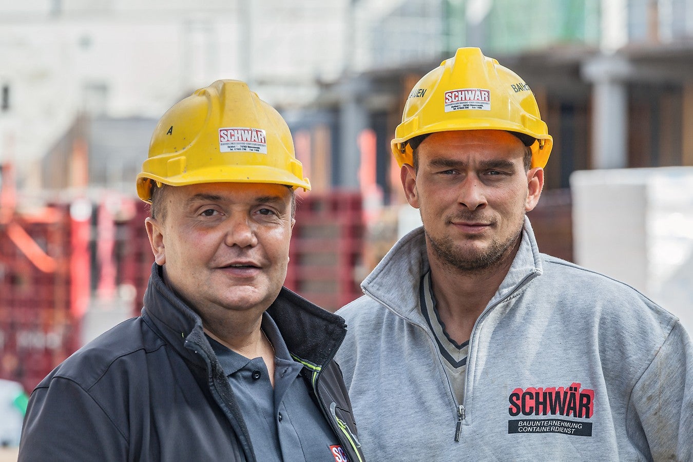 Michael Schwär, Inhaber/Bauleiter von Schwär GmbH in Simonswald und Ralf Emmler, Polier bei Schwär GmbH in Simonswald