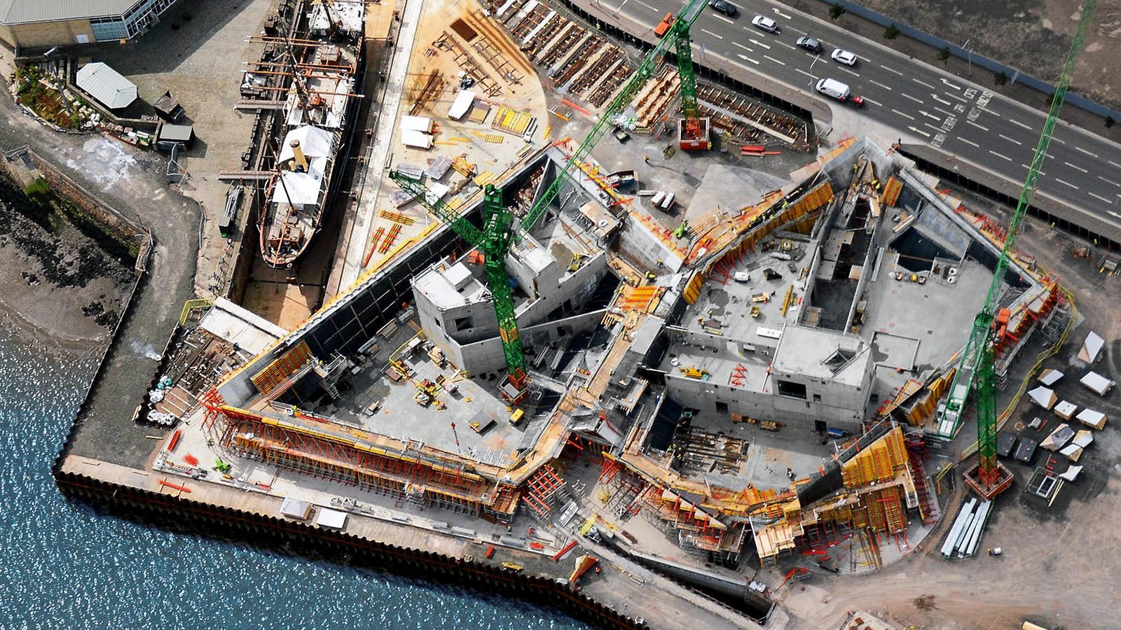 The removal of the cofferdam will restore the water back to its former position, which will see part of the V&amp;A merge into the river Tay as imagined by the architect.