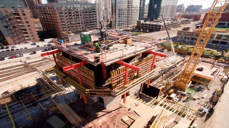 The ACS Core 400 Climbing System has the capacity to support and hydraulically climb the concrete placing boom, internal and external formwork, internal and external working platforms and the integrated stairtower from one level to the next in one lift.