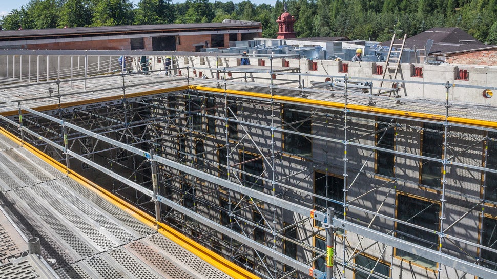 Lešení PERI UP Rosett Flex: Největší bezpečnost a produktivita