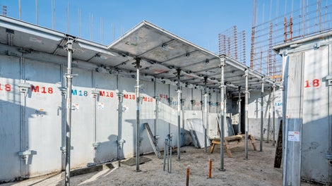 The drophead system allows early striking of the slab to take place. The elements are then quickly available for the next concreting cycle which reduces on-site material requirements.<br/>