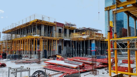 Budowa obiektu biurowego Towarowa 22 w Warszawie