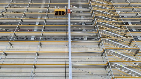 Systém STS 300 zvyšuje efektivitu přepravy lešení a zajišťuje vysokou efektivitu a úsporu času.