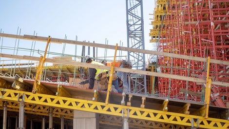 MULTIFLEX versatility demonstrated on the garage incline.