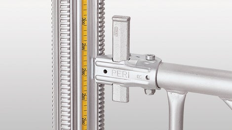 Měřidlo umožňuje přesné nastavení délky stojky bez zdlouhavého vyměřování a zbytečného seřizování.