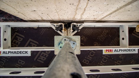 Лесен и бърз монтаж, без нужда от кърпеж при опиране в стена