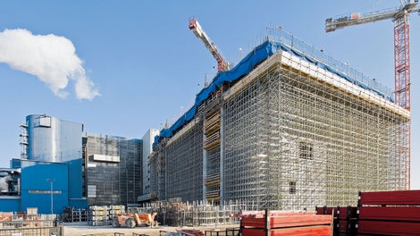 Due to the continuous connection of all standards, external forces such as wind loads can to be optimally transferred in the system – without requiring any additional measures.<br/>