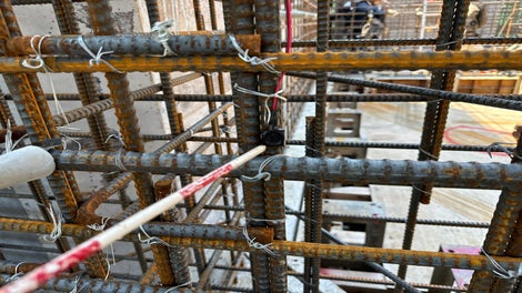 高知港三里地区防波堤（南）工事