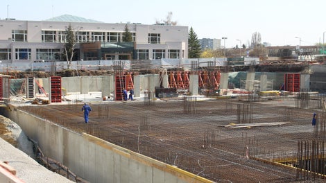 Едностранно кофриране със система TRIO Рамков кофраж и SB опорни стойки