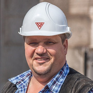 Statement by Andreas Brey: We complete two cycles per week with the PERI formwork carriage solution. The technical support from the PERI engineers includes the detailed planning during the preparation phase and the help during the construction phase, with very short reaction times, in particular in case of unforeseeable events at the jobsite.