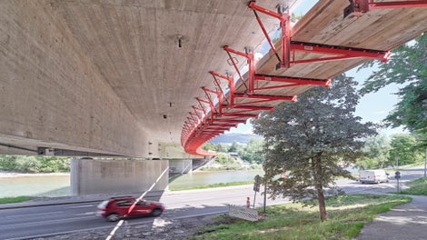 VARIOKIT Gesimskappenkonsole im Einsatz