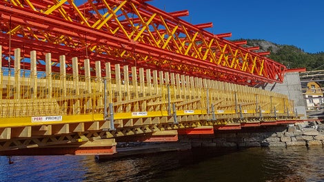 Sikringsutstyr PERI Prokit EP110 i bruk på forskalingen