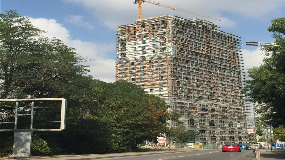 Резиденция "Лазурен бряг" - новата емблематична сграда на Бургас