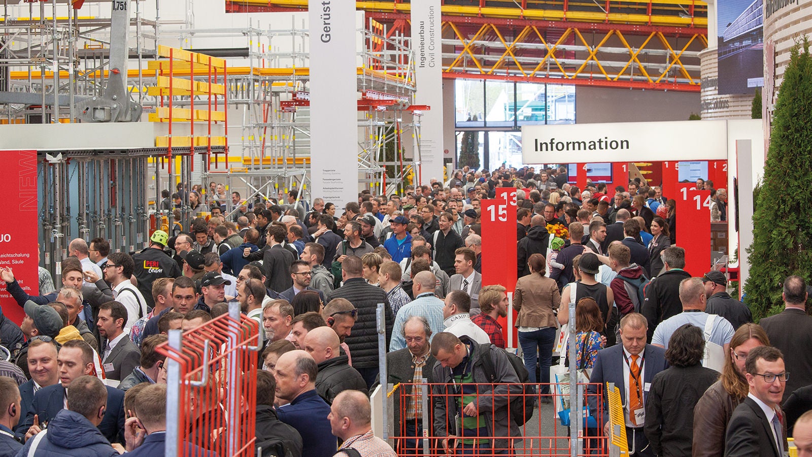 Un ottimo avvio per il 2016: durante il bauma a Monaco, la più importante fiera di settore al mondo, il padiglione allestito da PERI ha ospitato circa 175.000 visitatori. Tra i nuovi prodotti, grande attenzione ha riscosso la cassaforma universale leggera in polimero tecnico PERI DUO