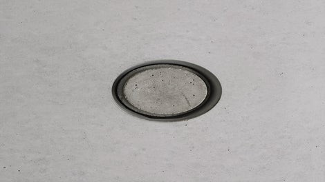 Fermé<br/>avec contour en silhouette projetée