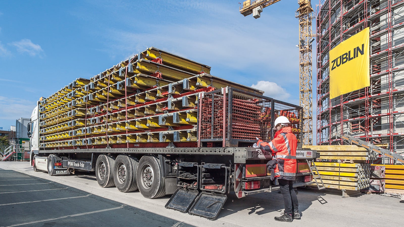 Die Logistik war perfekt auf den Bauablauf abgestimmt, mithilfe des PERI Projektleiters ließ sich der Materialeinsatz wirtschaftlich und termingerecht planen und steuern.