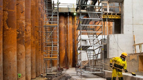 PERI UP Trapptorn och armeringsställning för säker och effektiv åtkomst