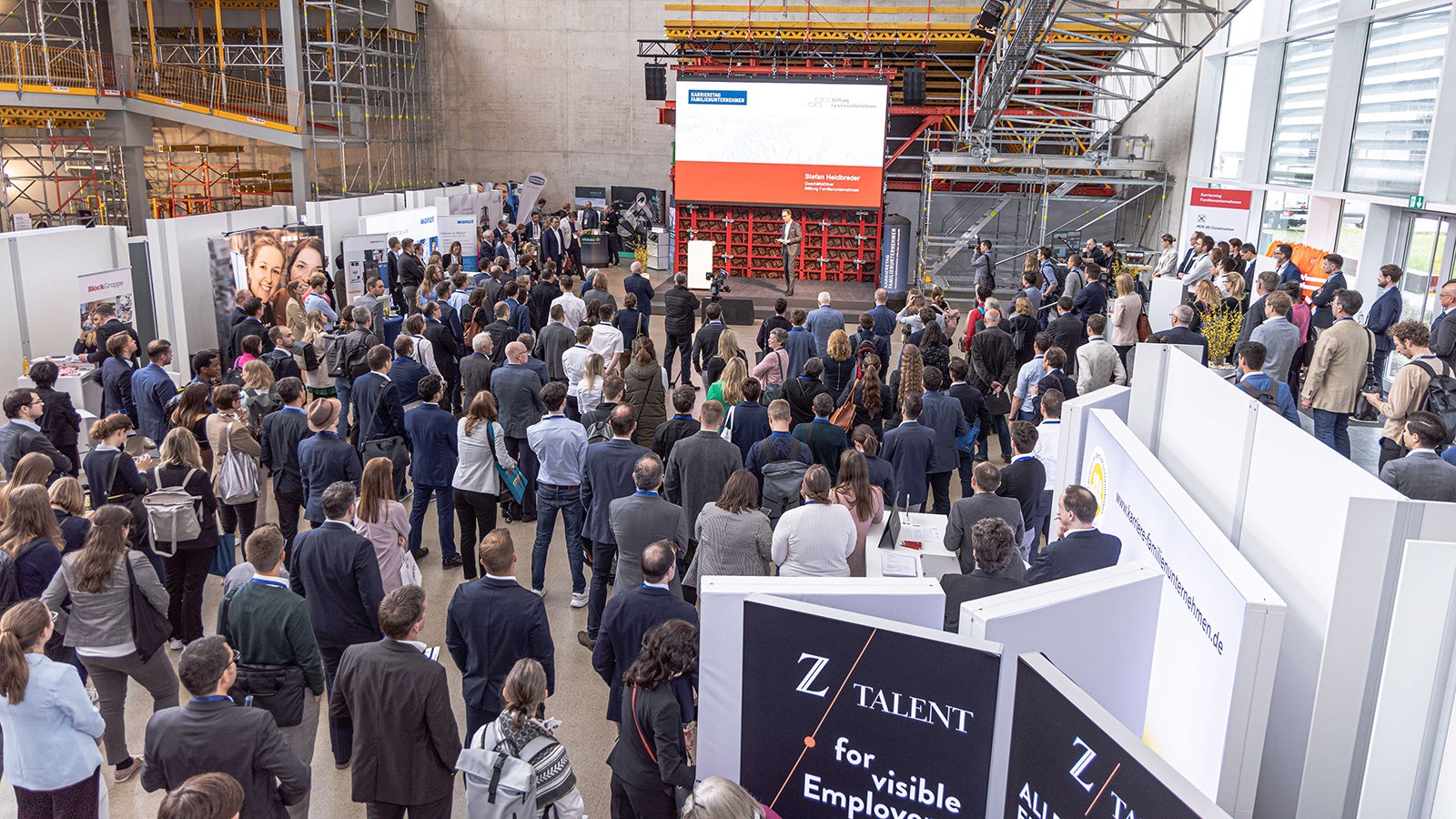 5.000 Karrierechancen an einem Tag.