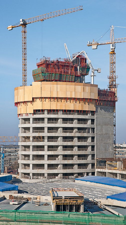 Połączenie systemów RCS, ACS, TRIO i SKYDECK zapewnia szybkie tempo robót oraz maksimum bezpieczeństwa.