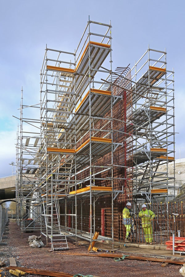 Maximum adaptability, high level of safety and fast assembly - all this makes PERI UP Flex the ideal system for use in industry.<br/>