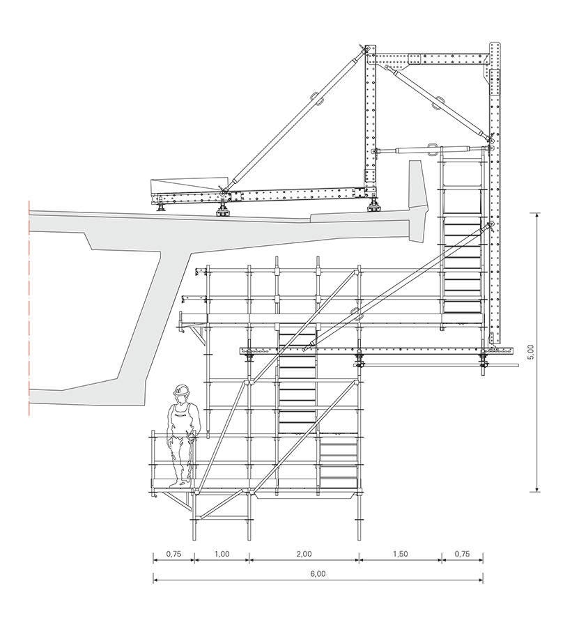 Die PERI Lösung auf Basis der beiden Baukastensysteme VARIOKIT und PERI UP Flex berücksichtigte die veränderliche Überbaugeometrie, entsprechend ließ sich das Hängegerüst stufenlos mittels Spindeln und modular mittels Konsolverbreiterungen anpassen.