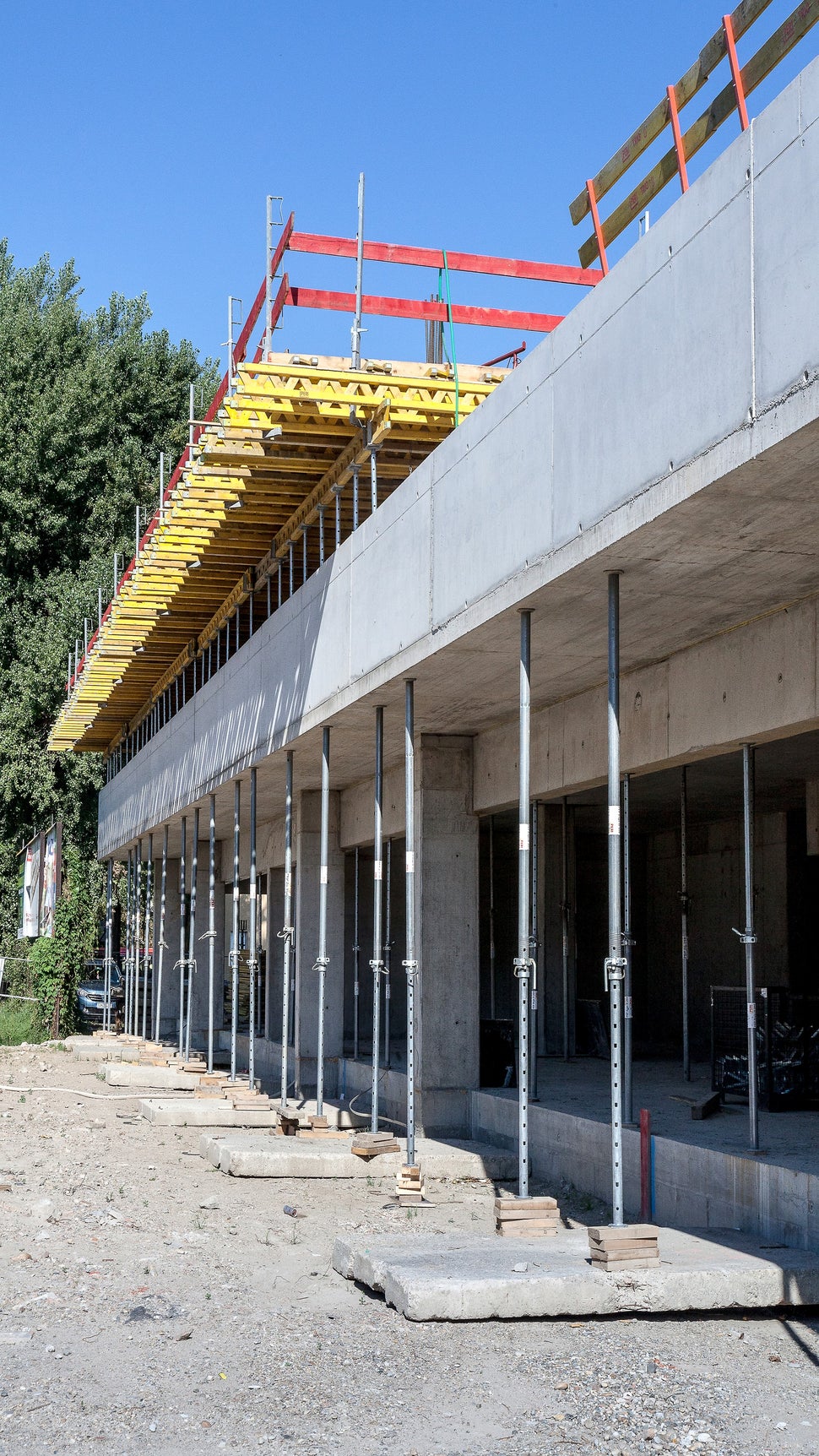 Rýchle dodávky materiálu zabezpečili plynulé napredovanie výstavby.