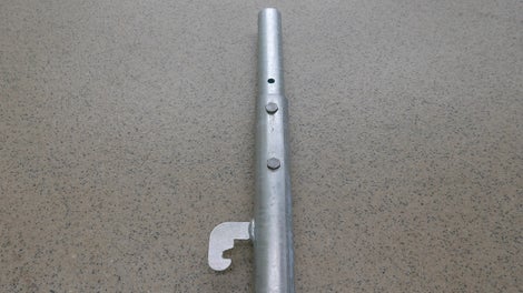 Der Schwenkarmhalter mit integriertem Haken