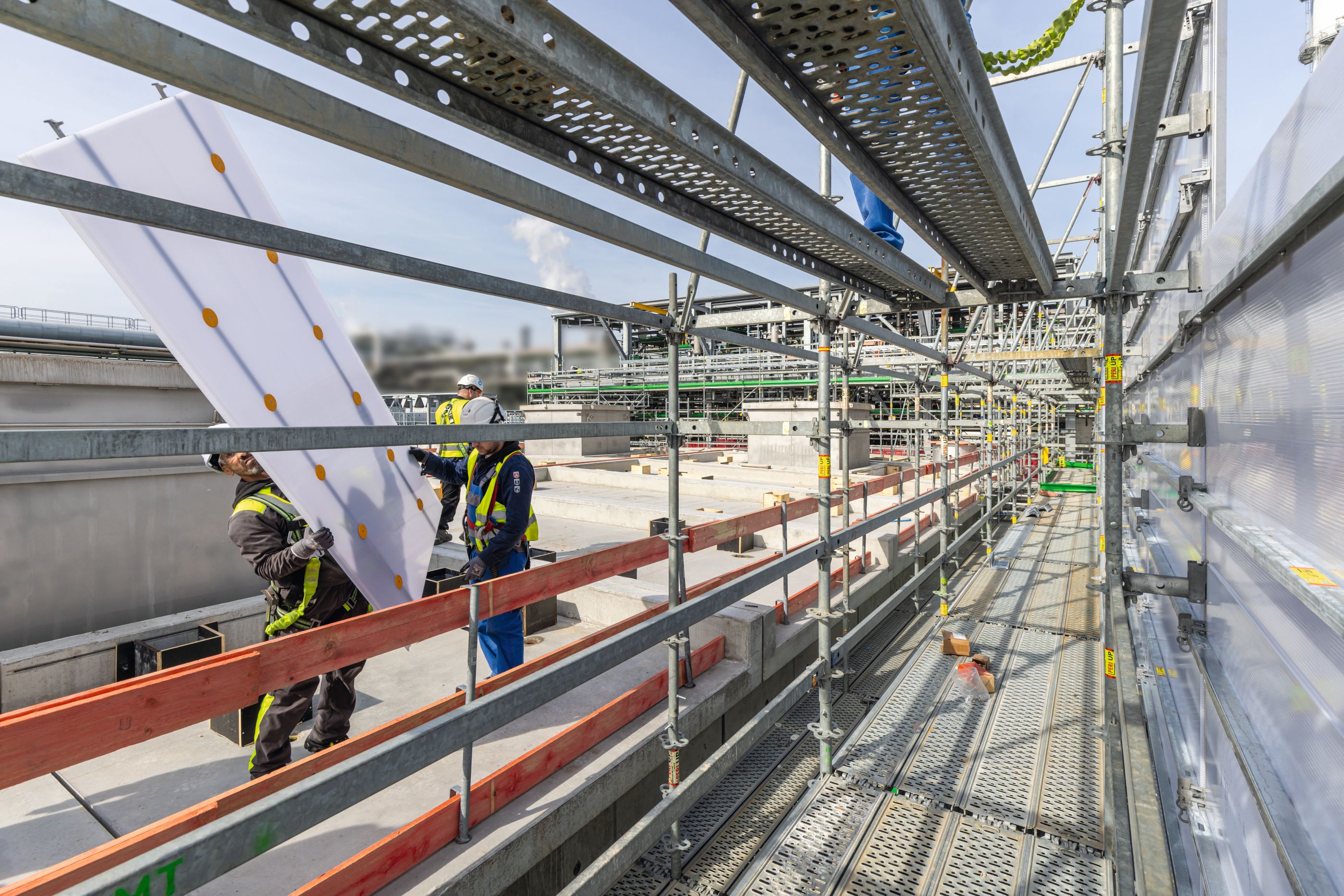 PERI UP Cladding