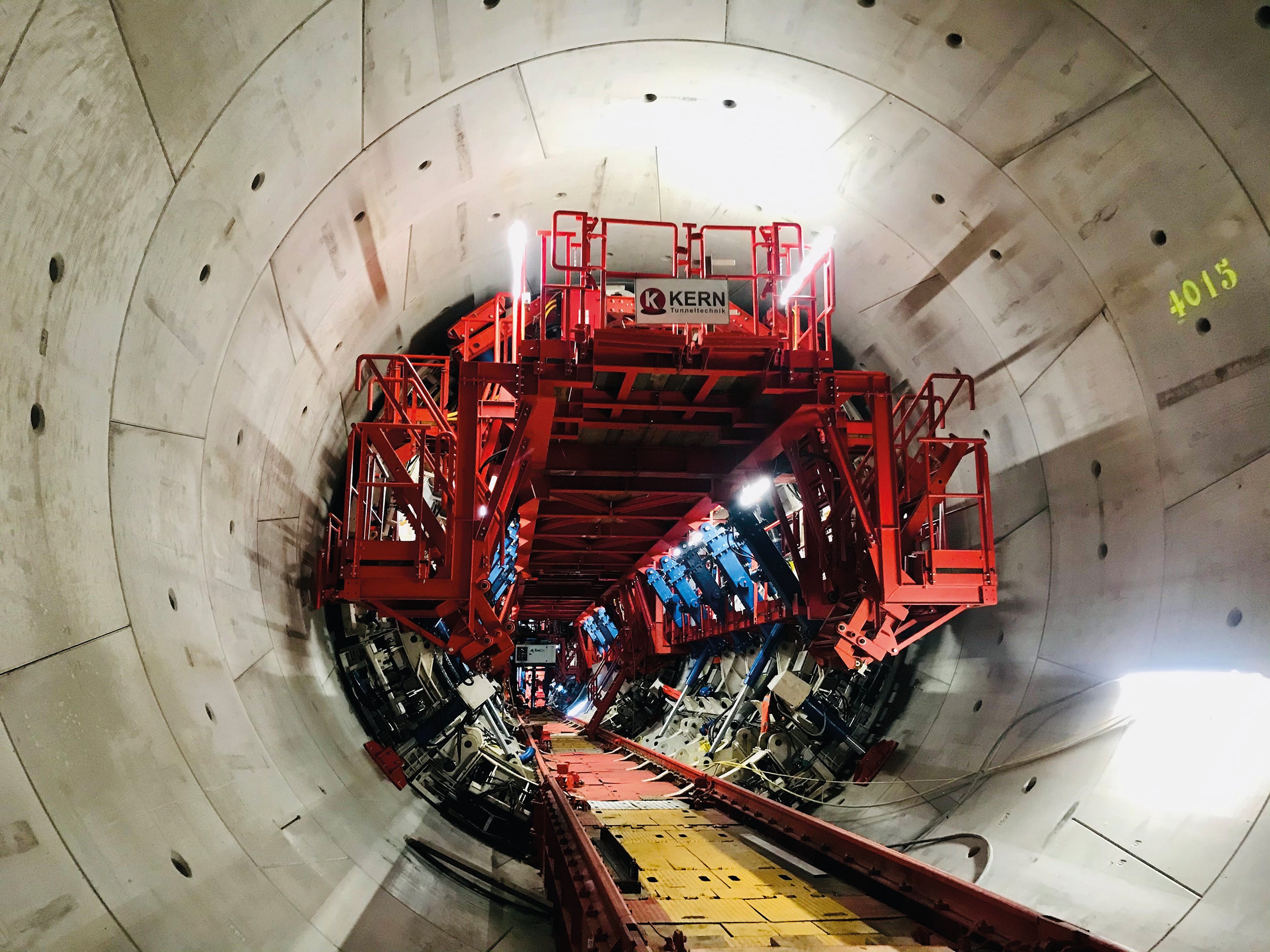 Se společností KERN Tunneltechnik SA, která bude mít na veletrhu bauma rovněž své zastoupení, nabídne PERI ještě širší portfolio v oblasti stavby tunelů