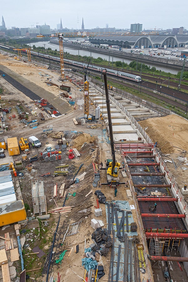 汉堡市最长的施工工地：从汉堡港口城市大学向易北河大桥方向延伸，U4号地铁线目前全长1.3公里。