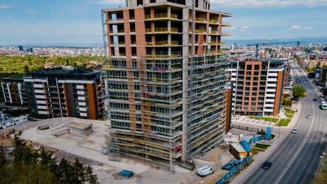 Лесно и безопасно решение при изпълнение на фасади с нестандартни форми