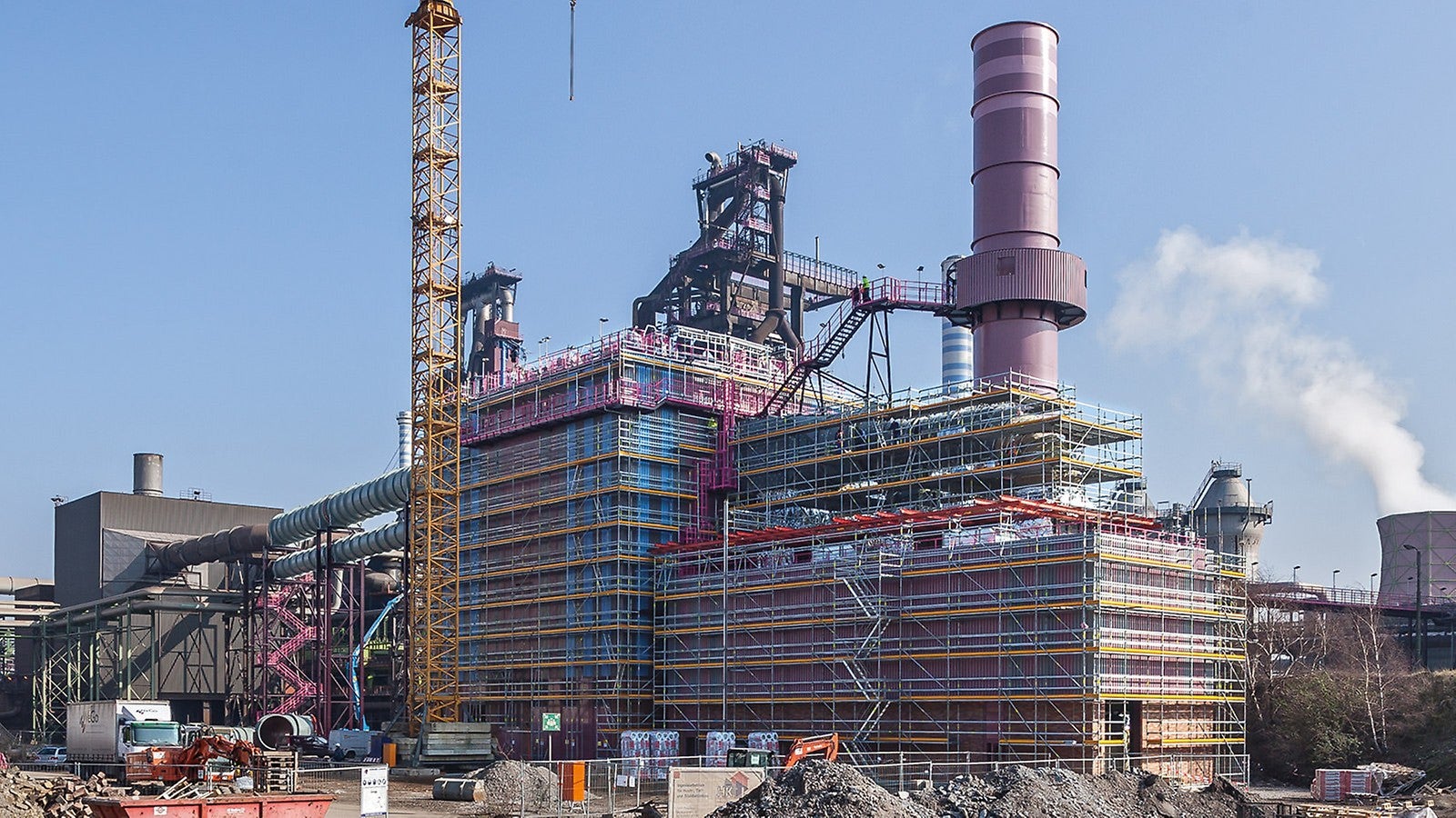 L’échafaudage modulaire PERI UP pour des applications industrielles