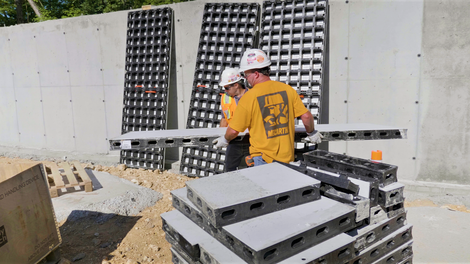 Forms can be ganged or moved individually.