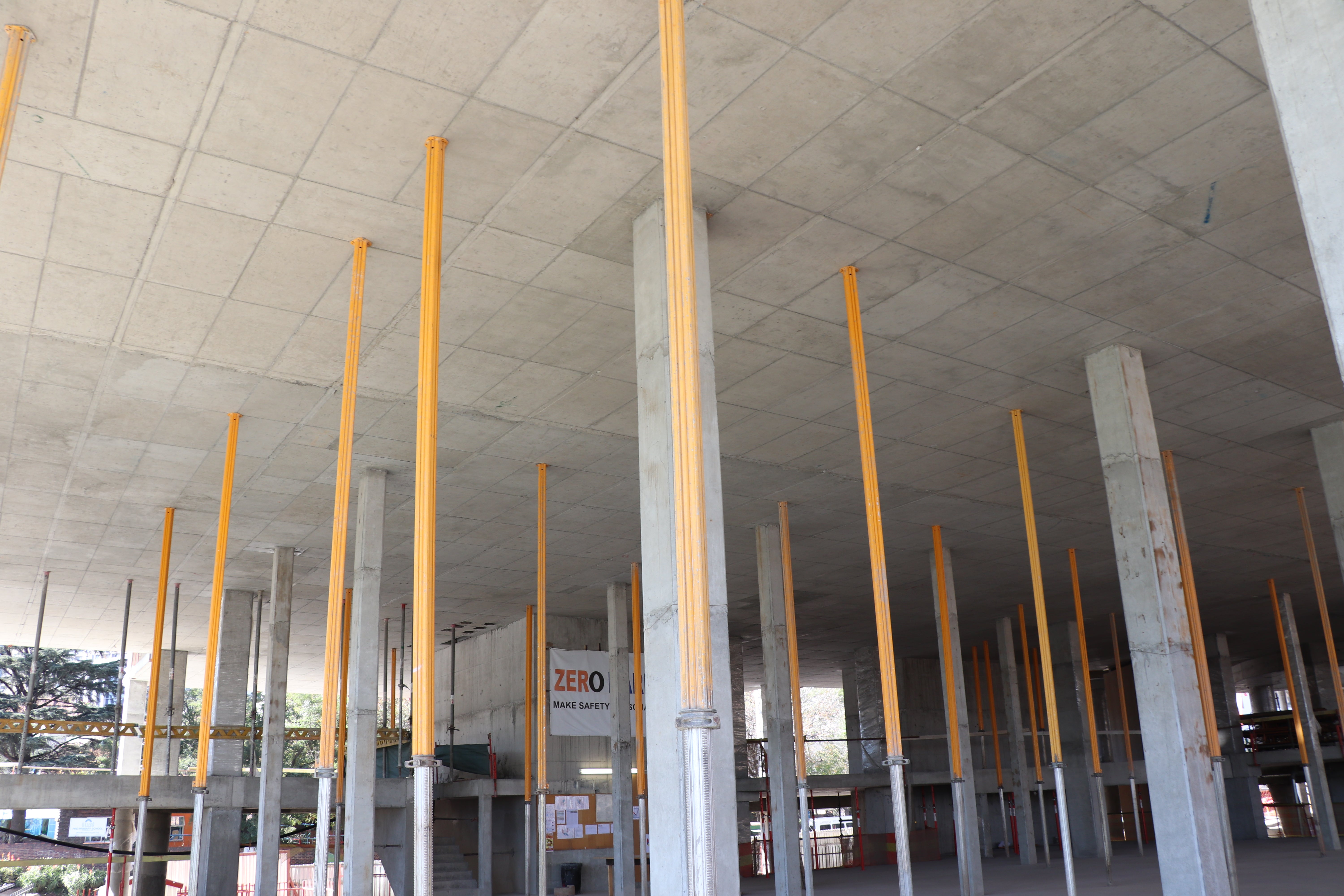 Beautiful concrete finishes with PERI SKYDEK and MULTIFLEX