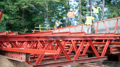 Formwork supported the cap and reinforced the slab to provide a more streamlined construction sequence.