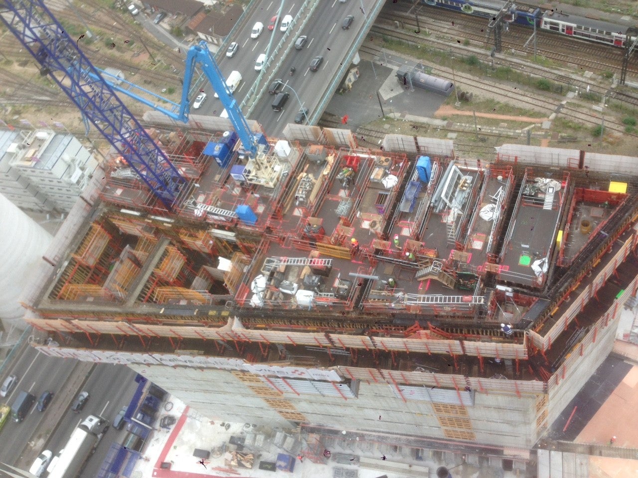 Les Tours DUO dans le 13ème à Paris : 2 tours de respectivement 180 m et 122 m de hauteur, en bordure du périphérique.<br/>