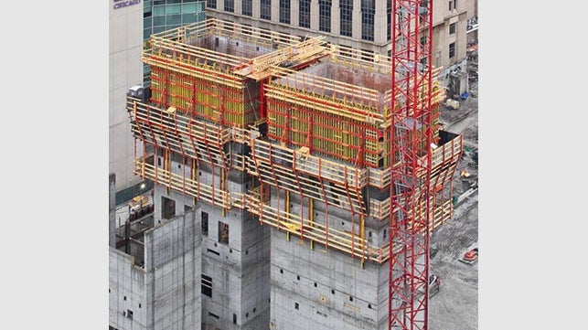 <p>自动爬架技术的里程碑：派利公司研发了 ACS 系统。使用液压系统，不使用吊车进行顶升。舒适的作业平台在任何天气条件下为施工人员提供安全保障。</p><br/>