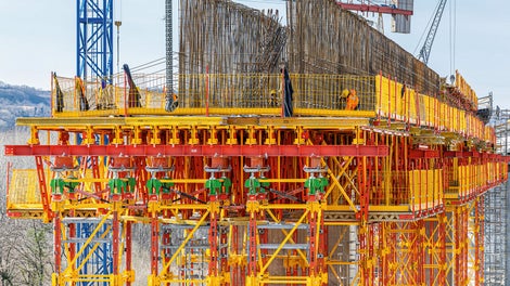 The PROKIT Guardrail provided site personnel with protection against open building edges at all times.