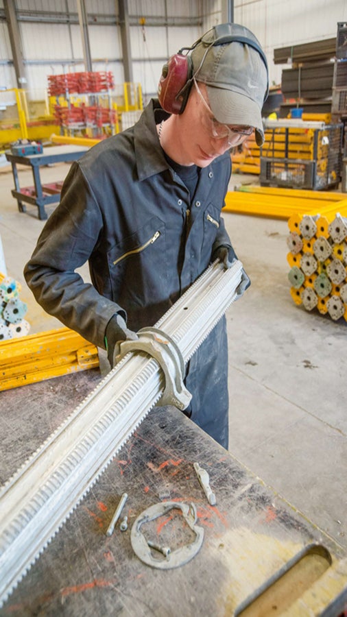 派利为清洁与维修工作制定了专门的标准，以确保材料的最佳质量。