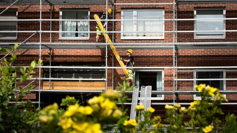 "Gravity Lock" säkrar kilhuvudet när det placeras i rosetten.