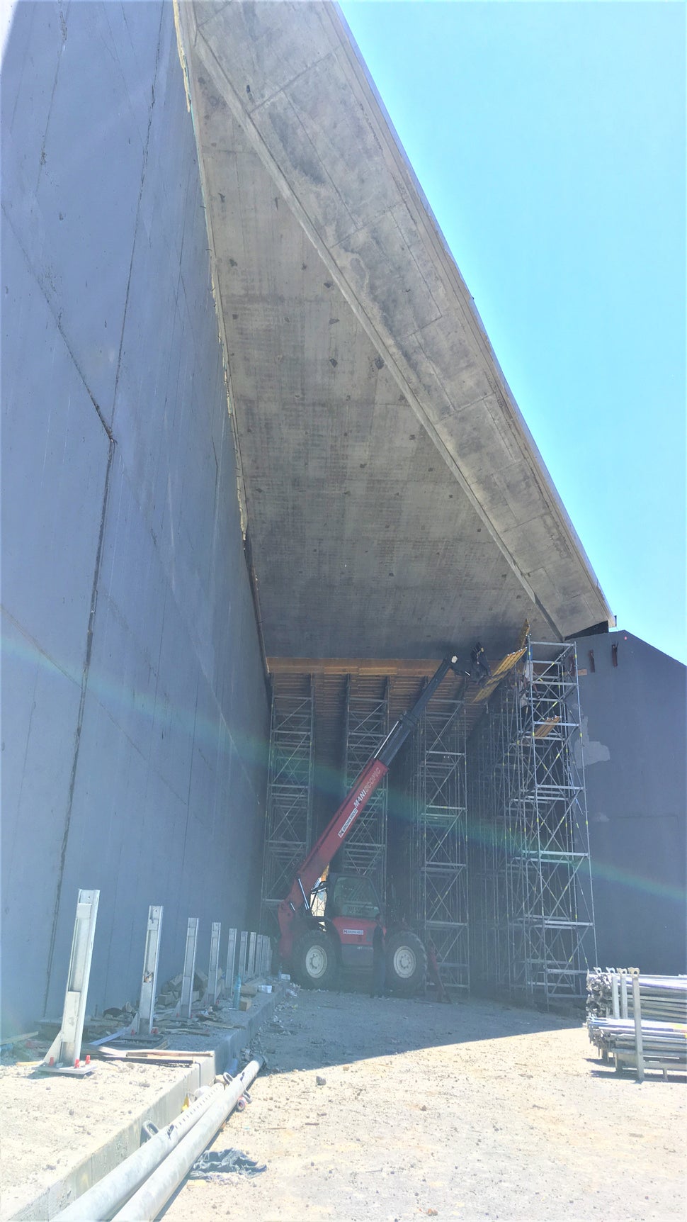 Висока част на пътния подлез - декофриране