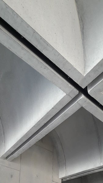 Détails de l'intérieur de la médiathèque