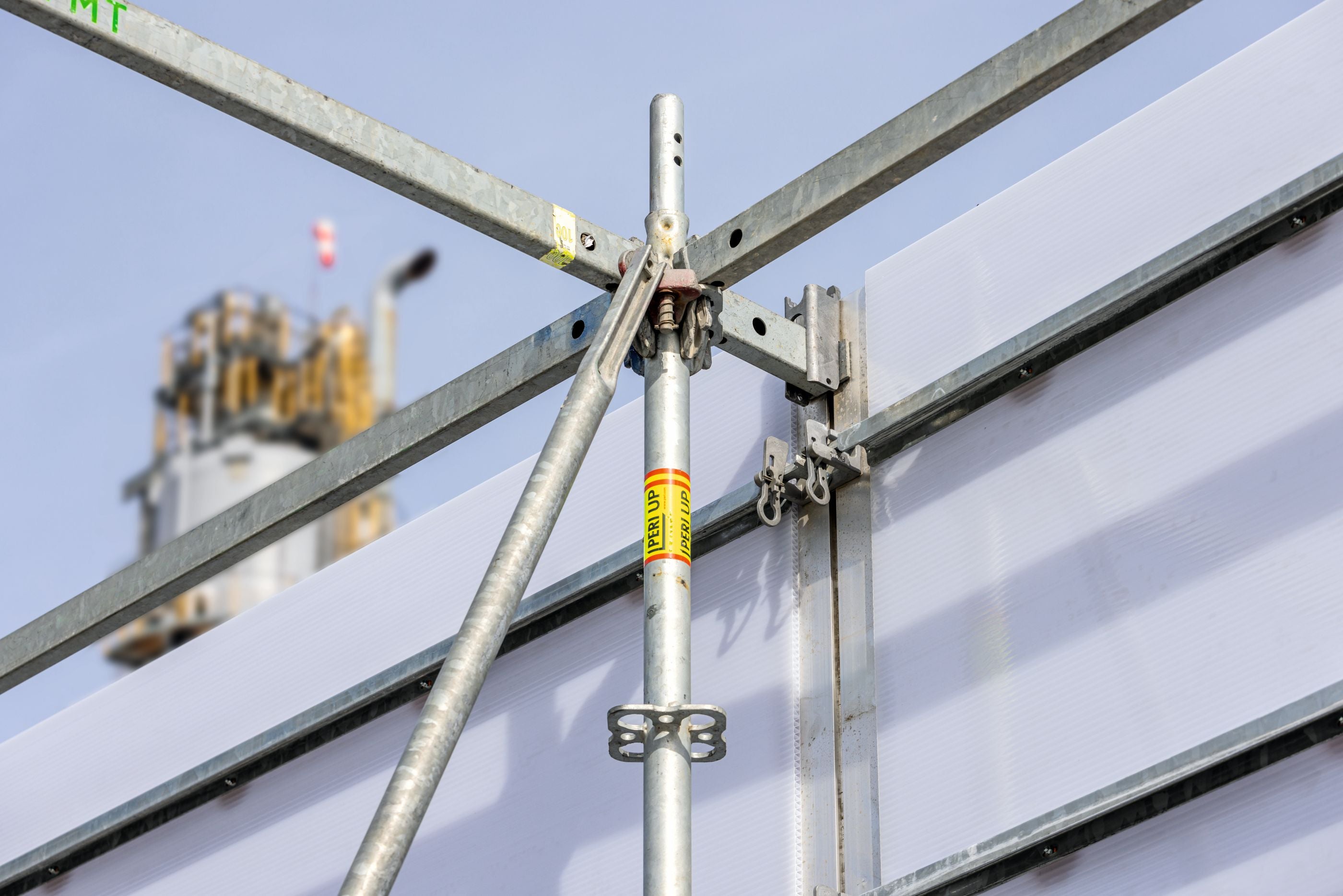 PERI UP Cladding