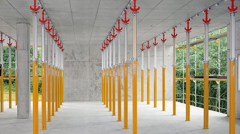 Die Fallkopfkonstruktion ermöglicht frühes Ausschalen – je nach Betonfestigkeit – bereits einen Tag nach dem Betonieren. Somit werden Vorhaltemengen reduziert und die Rohbauzeit verkürzt sich.