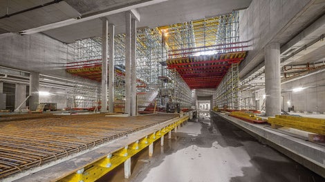 PERI UP模块化脚手架灵活性强，以25厘米为模数，能够完美适应建筑造型和受力要求。它能够与派利公司其他可租赁系统组件组合使用，显著地提高了方案的经济性。