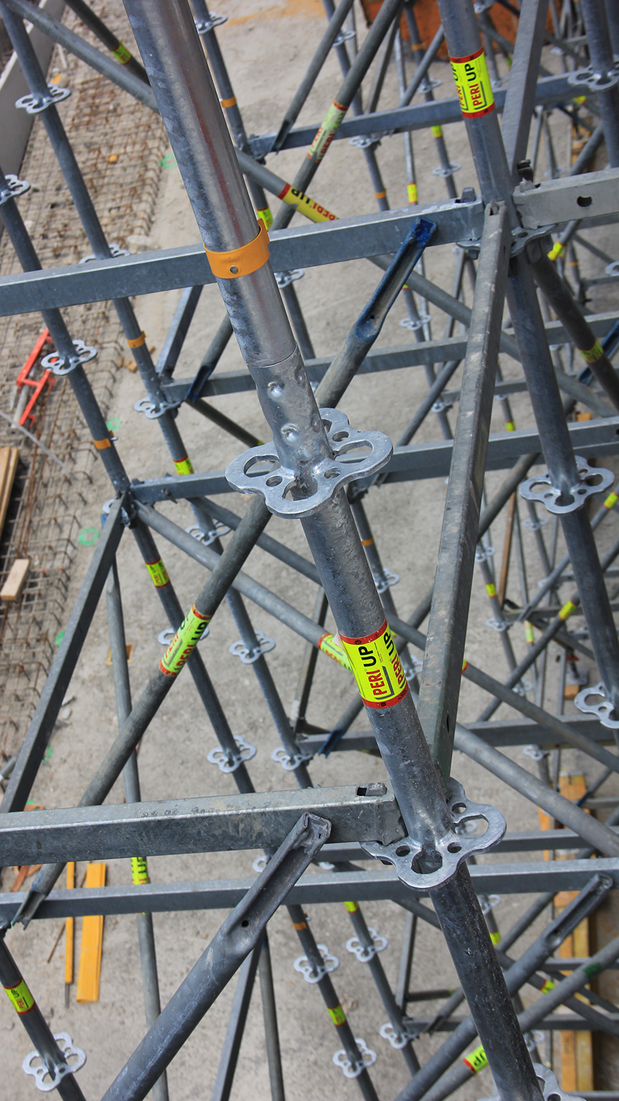 Das PERI UP Traggerüst ist ein universelles Modulgerüst und für die verschiedensten Aufgaben geeignet. 