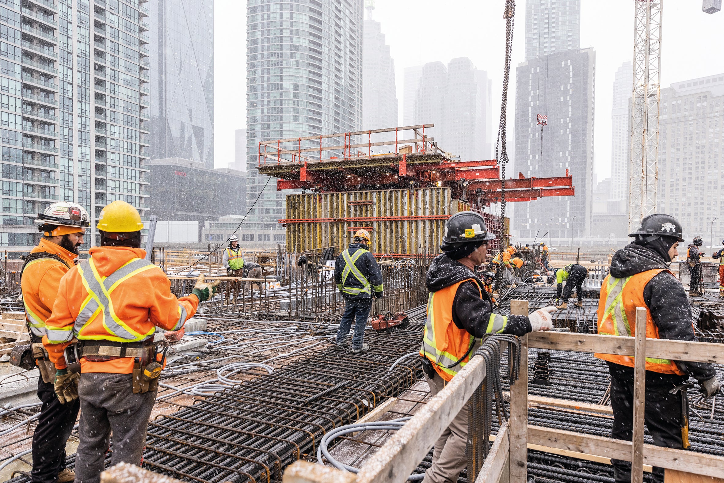 Die PERI-Ingenieure haben das Kernsystem so entworfen, dass es effizient von der unteren zu der reduzierten oberen Kerngeometrie wechseln kann, ohne das gesamte System neu aufbauen zu müssen.