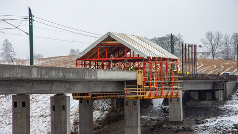 Kantdragervogna er levert som en dobbel vogn