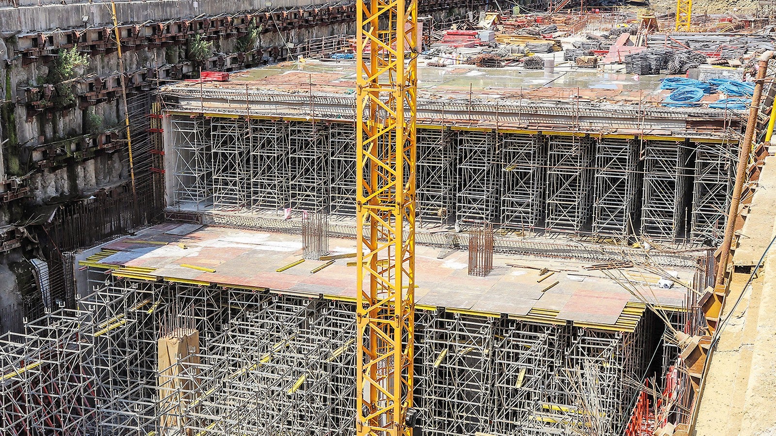 <p>Bandra Kurla Complex (BKC) es una estaci&amp;oacute;n de metro del Metro de Bombay actualmente en construcci&amp;oacute;n.</p><br/>